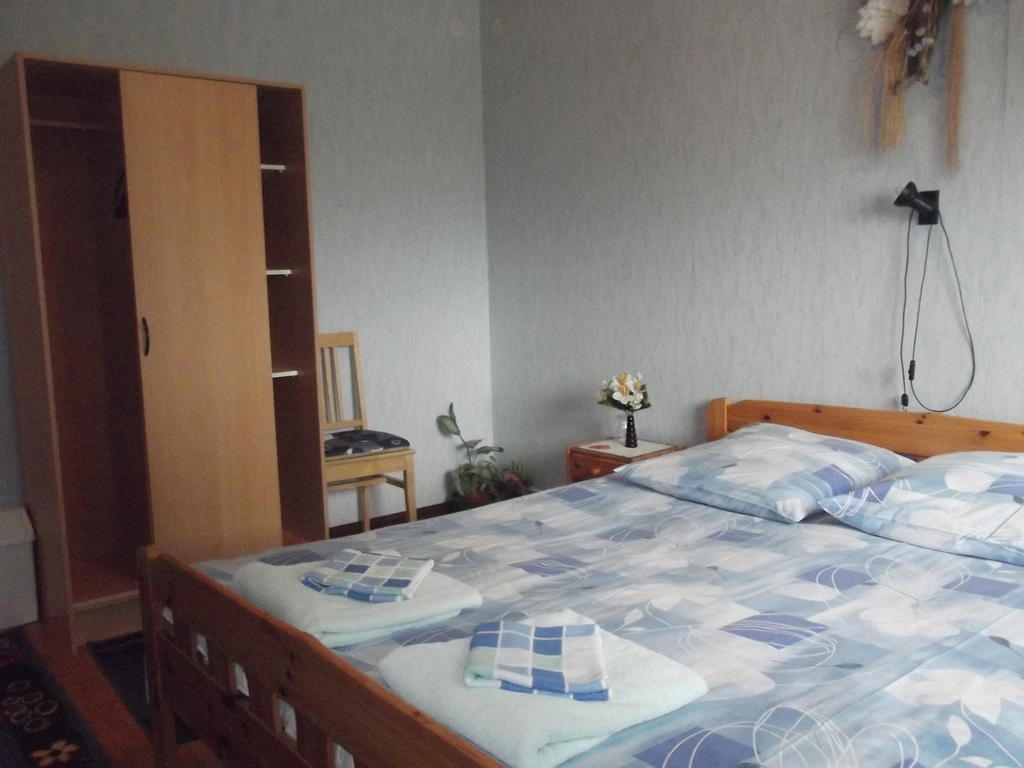 Kure Guesthouse Rahinge Стая снимка